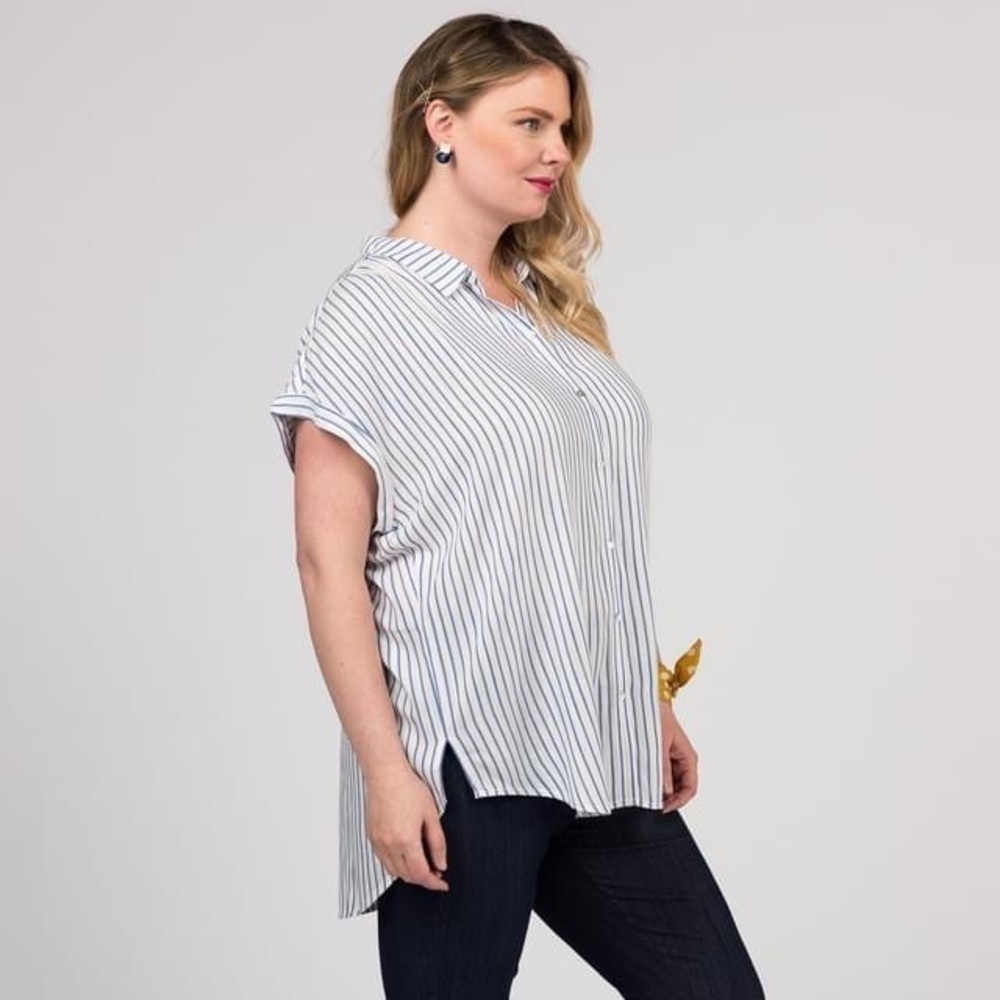 NWT Agnes & Dora Button Down Cuff Sleeve Blouse | Blue Stripe | XS